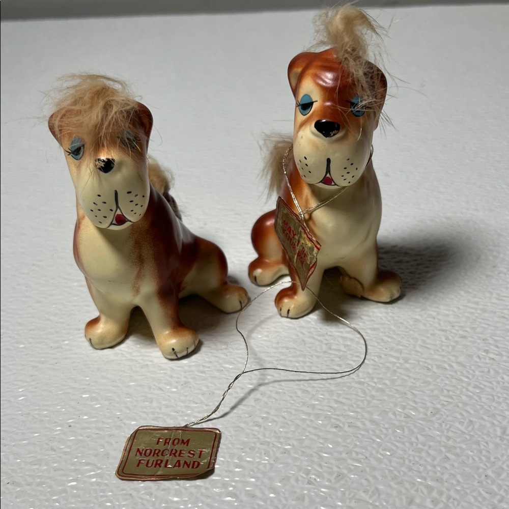 Vintage Norcrest Ceramic Dog Salt and Pepper Shakers with Tag Rare